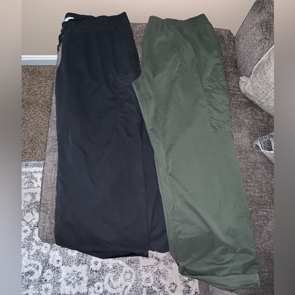 Motherhood Black and Green Cargo Pants